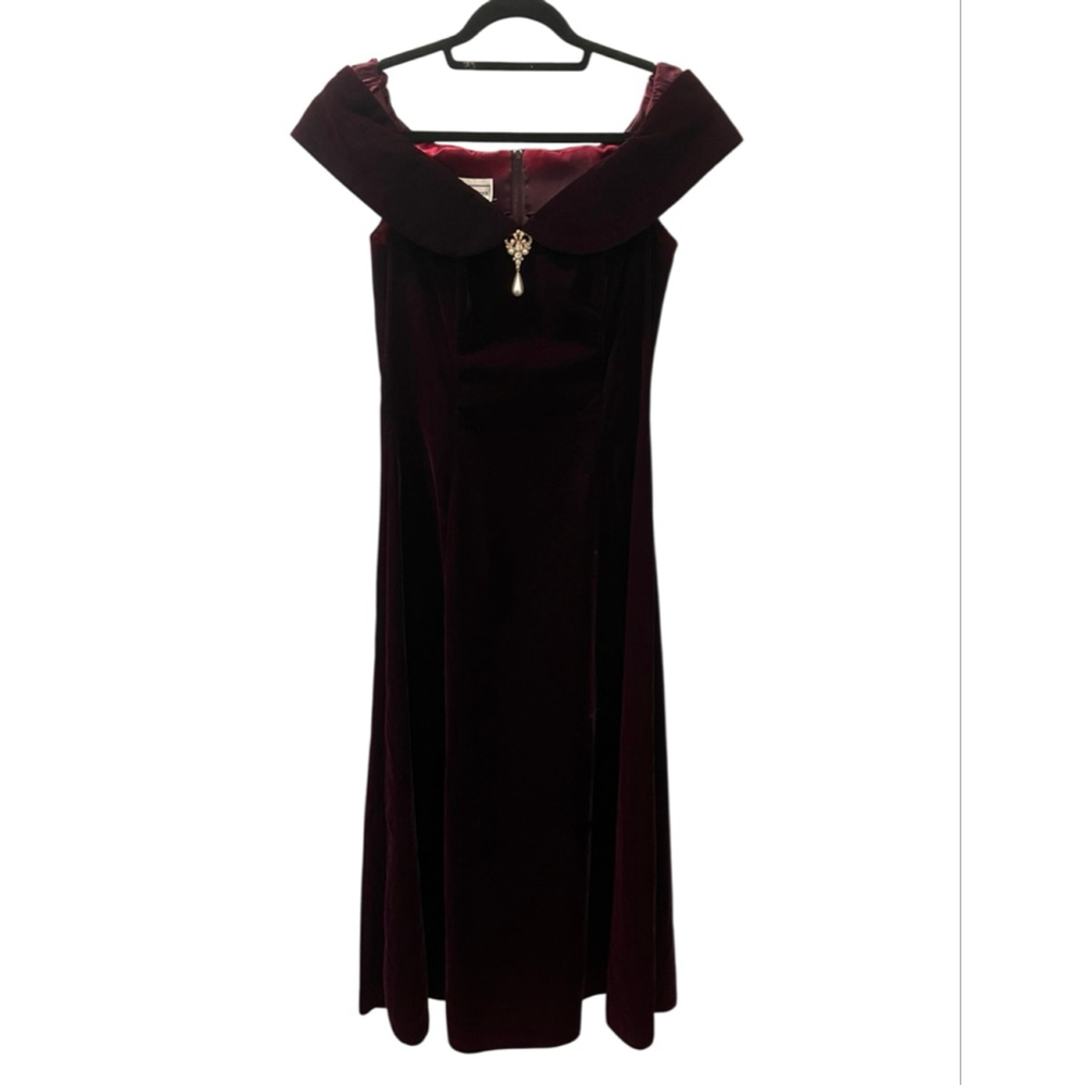 Vintage 90s NWOT Scott McClintock Velvet Size 10 Prom Maxi Dress Burgundy Formal